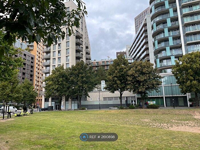 2 Bedroom Flat To Rent In Venice Corte, London, SE13