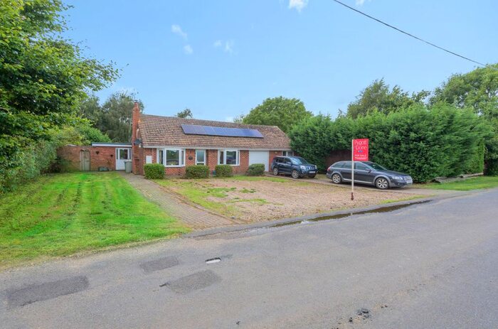 2 Bedroom Detached Bungalow For Sale In Old Fen Lane, Scrub Hill, Lincoln, LN4