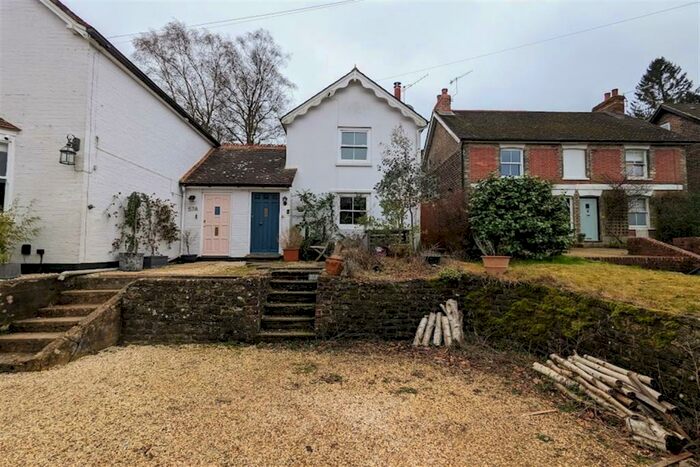 3 Bedroom Semi-Detached House To Rent In Kings Road, Haslemere, GU27