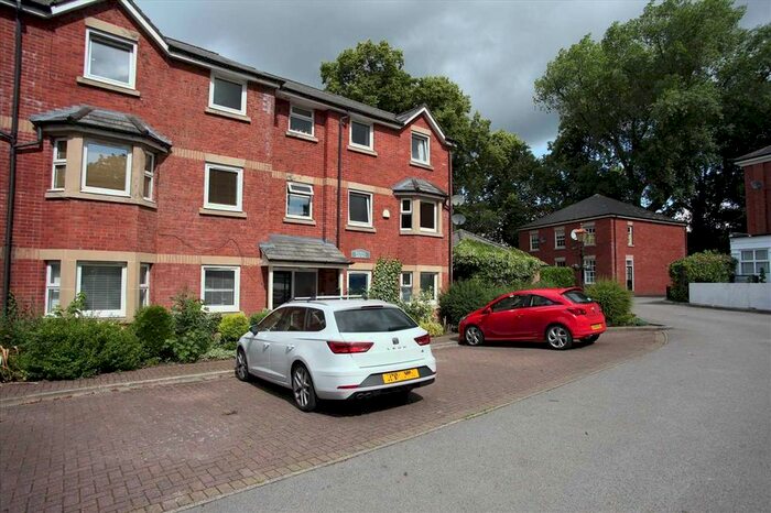 2 Bedroom Flat To Rent In The Parklands, Stoneclough, Stoneclough, M26