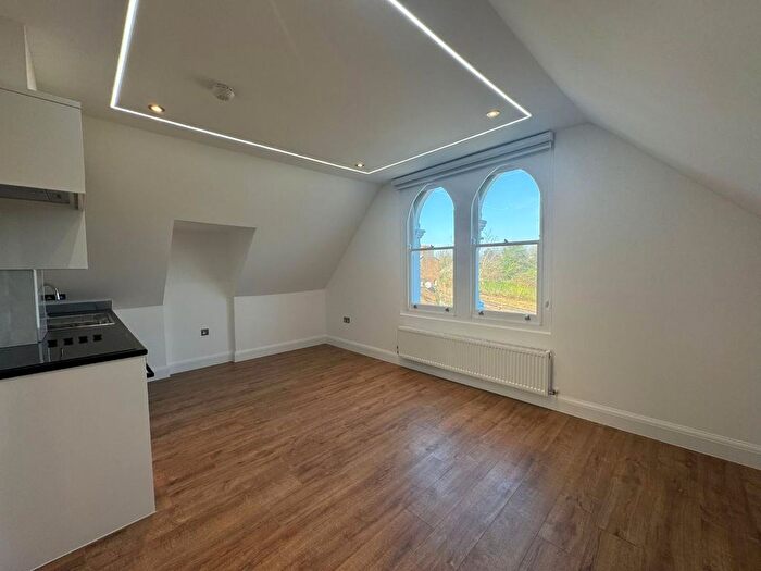 1 Bedroom Flat To Rent In Scarborough Road, London, N4