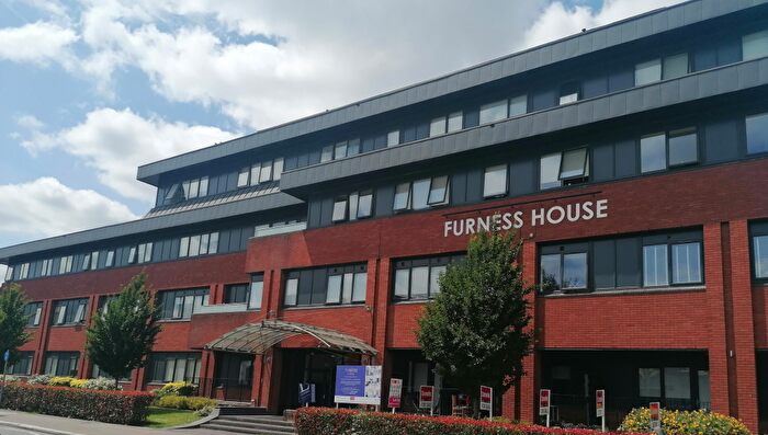 1 Bedroom Apartment To Rent In Brighton Road, Redhill, RH1