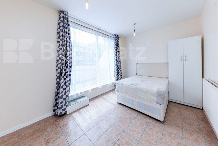 3 Bedroom Flat To Rent In Corporation Street, Caledonian Road, N7
