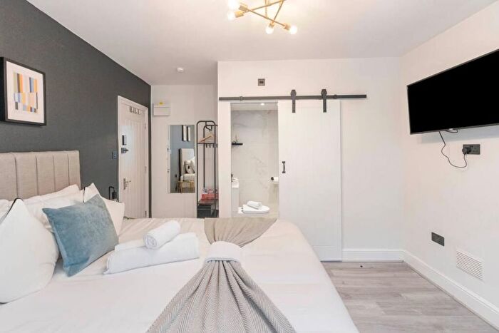 1 Bedroom Studio To Rent In Kilburn Park Rd, London, NW6