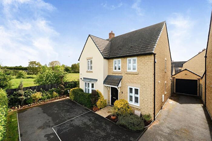 4 Bedroom Detached House For Sale In Blush Crescent, Swinbrook Park, Carterton, Oxfordshire, OX18