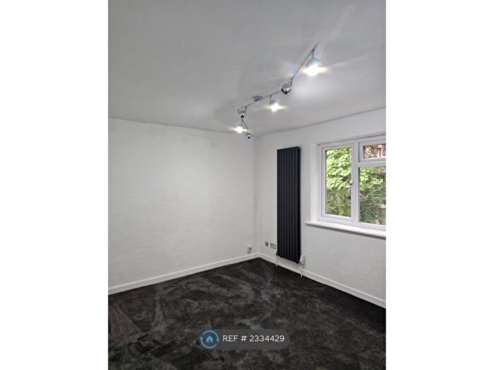 1 Bedroom Flat To Rent In Collingdale Lodge, Bournemouth, BH8