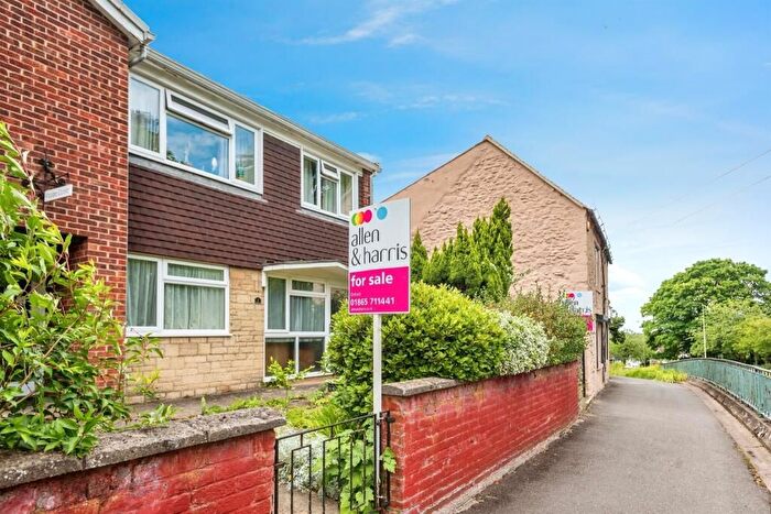 2 Bedroom Flat To Rent In Rose Hill, Oxford, OX4