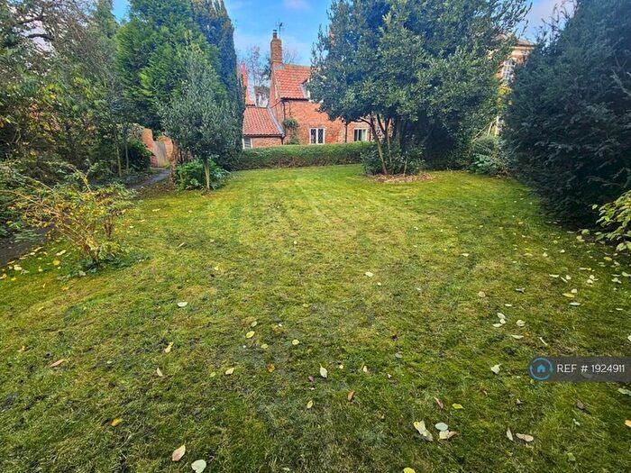 2 Bedroom Semi-Detached House To Rent In Great North Road, Cromwell, Newark, NG23