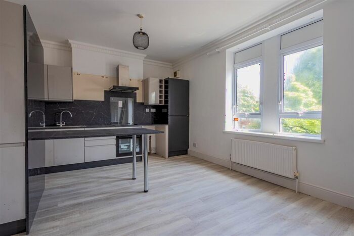 2 Bedroom Flat To Rent In Clive Street, Cardiff, CF11