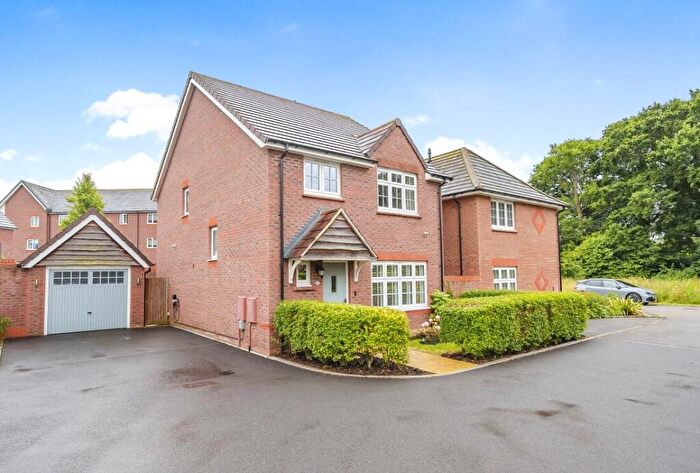 4 Bedroom Detached House To Rent In Pythouse Close, Coate, Swindon, SN3