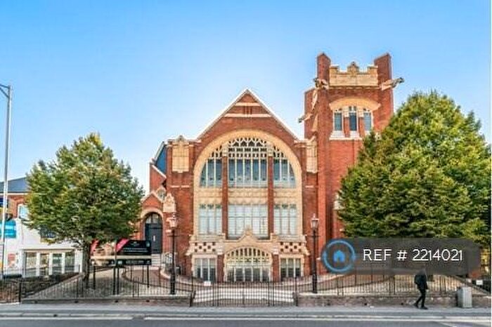 3 Bedroom Penthouse To Rent In Wycliffe House, Ilford, IG1