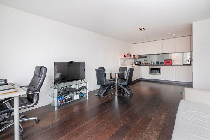 1 Bedroom Flat To Rent In Wharf Road, Islington, London, N1
