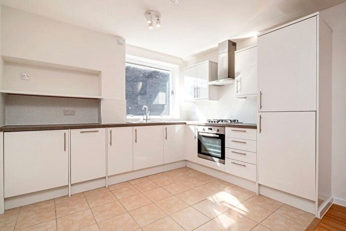 1 Bedroom Flat To Rent In George Street, Marylebone, London, W1U