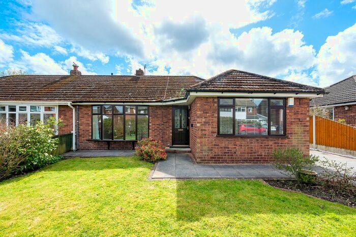 3 Bedroom Bungalow To Rent In Severn Road, Culcheth, Warrington, Cheshire, WA3