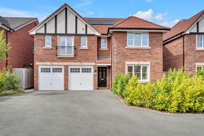 5 Bedroom Detached House For Sale In Norshaw Crescent, Broughton, Preston, Lancashire, PR3