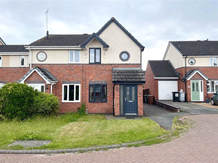 2 Bedroom End Of Terrace House For Sale In Welland Close, Sandbach, CW11