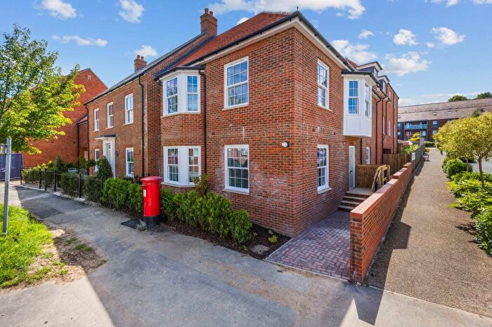 1 Bedroom Flat For Sale In The Dean, Alresford, SO24