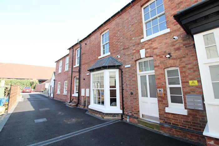 2 Bedroom Flat To Rent In Market Street, Leicestershire, Ashby-de-la Zouch, LE65