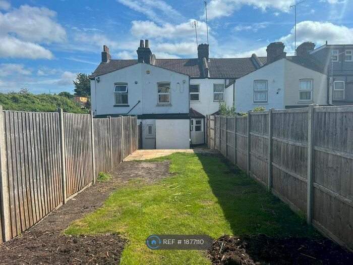 3 Bedroom Terraced House To Rent In Kingsfield Terrace, Dartford, DA1