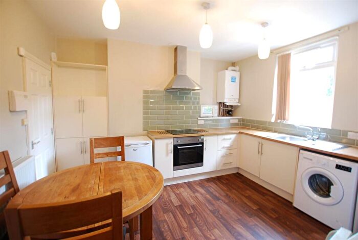 5 Bedroom End Of Terrace House To Rent In Rosa Road, Crookes, S10