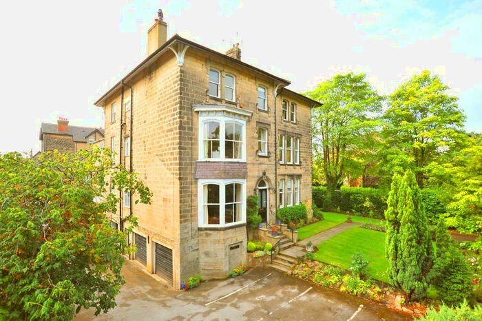 2 Bedroom Apartment To Rent In Huntcliffe House, Otley Road, Harrogate, HG2