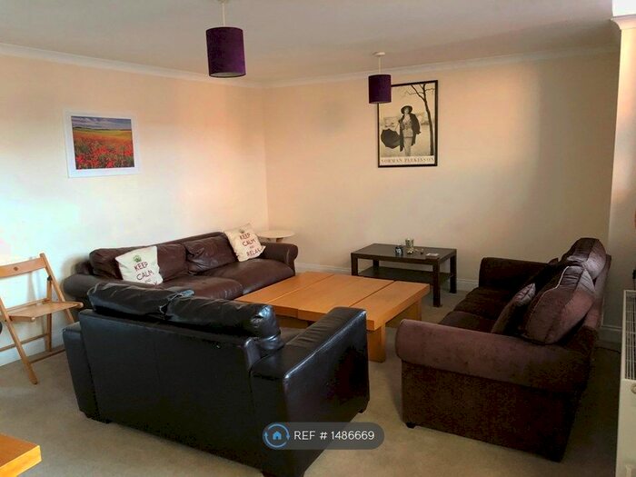 6 Bedroom Maisonette To Rent In Mayfair Road, Newcastle Upon Tyne, NE2