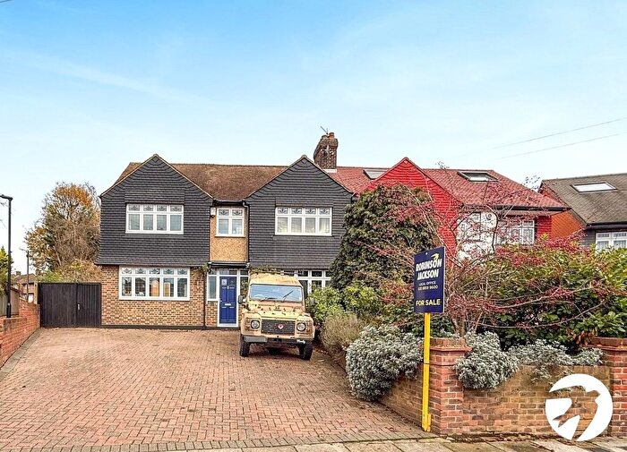 5 Bedroom Semi Detached House For Sale In Packmores Road, London, SE9