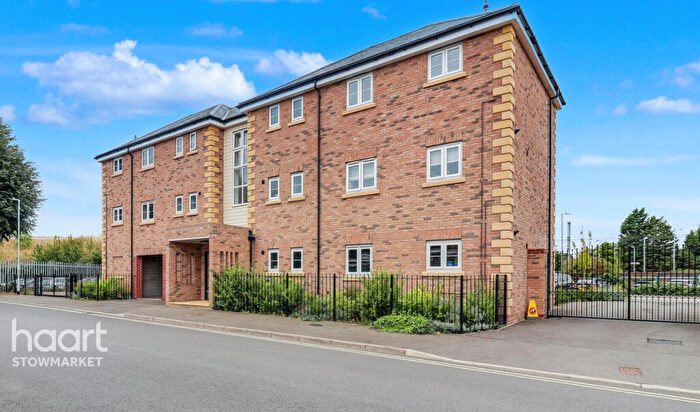 2 Bedroom Flat For Sale In Creeting Road West, Stowmarket, IP14