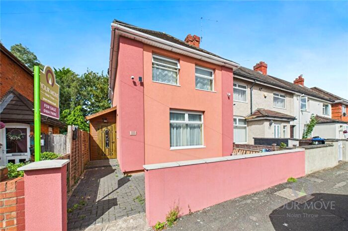 3 Bedroom End Of Terrace House For Sale In Langdale Road, Kingsthorpe, Northamptonshire, NN2