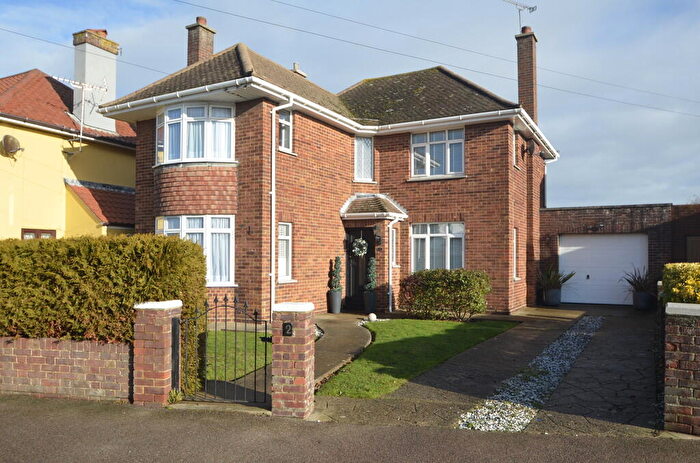 3 Bedroom Detached House For Sale In Rosemary Avenue, Felixstowe, IP11