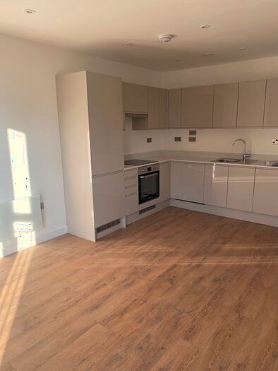 1 Bedroom Flat To Rent In Thackeray Lane, Godalming, Surrey, GU7