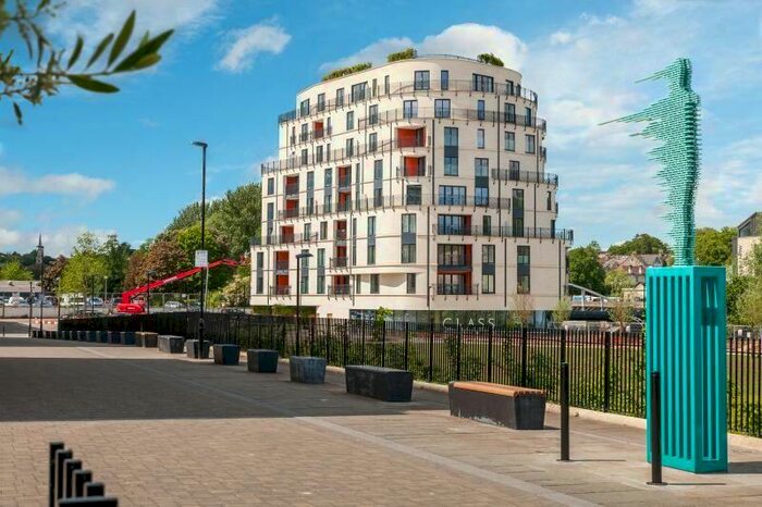 2 Bedroom Apartment To Rent In Sovereign Point, Midland Road, Bath, BA2