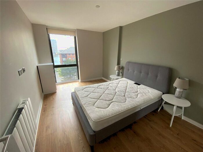 2 Bedroom Flat To Rent In Jesse Hartley Way, Liverpool, Merseyside, L3