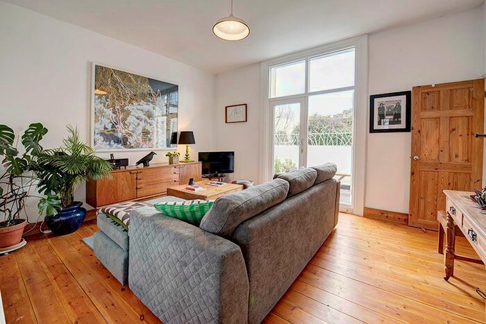 1 Bedroom Flat To Rent In Amhurst Park, Stoke Newington, N16