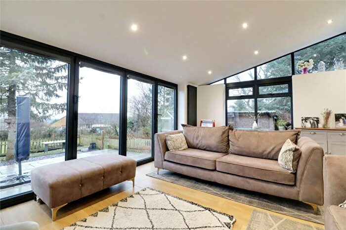 2 Bedroom Semi-Detached House For Sale In Upperthorpe Hill, Westwoodside, Doncaster, Lincolnshire, DN9