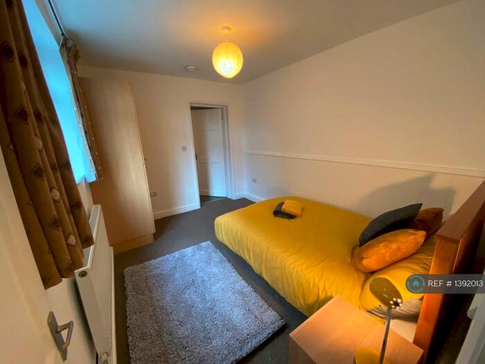 1 Bedroom Flat To Rent In Somerset Street, Hull, HU3