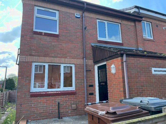 2 Bedroom Terraced House To Rent In Grindleford Lea, Glossop, Derbyshire, SK13