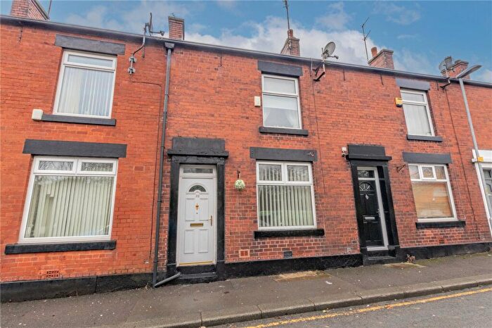 2 Bedroom Terraced House For Sale In Stonefield Street, Milnrow, Rochdale, Greater Manchester, OL16