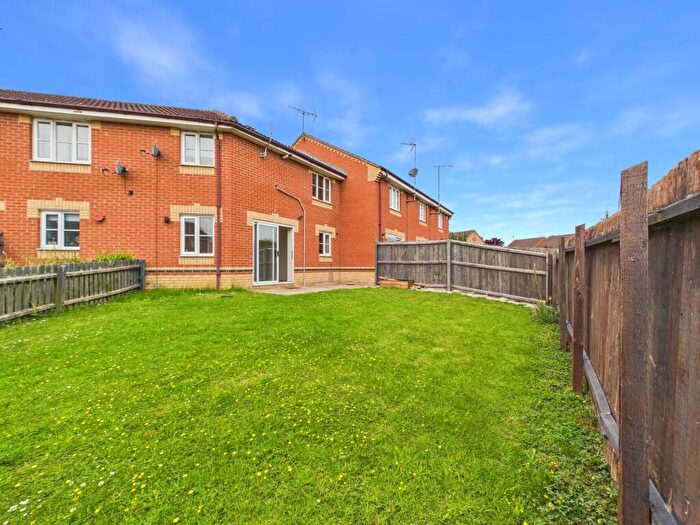 2 Bedroom Terraced House For Sale In Turnstone Way, Stanground, PE2