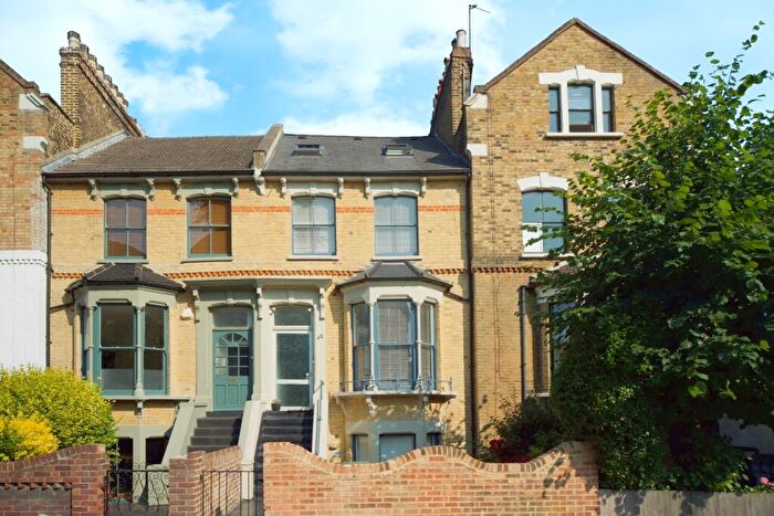 4 Bedroom Terraced House For Sale In St. Mark's Rise, London, E8