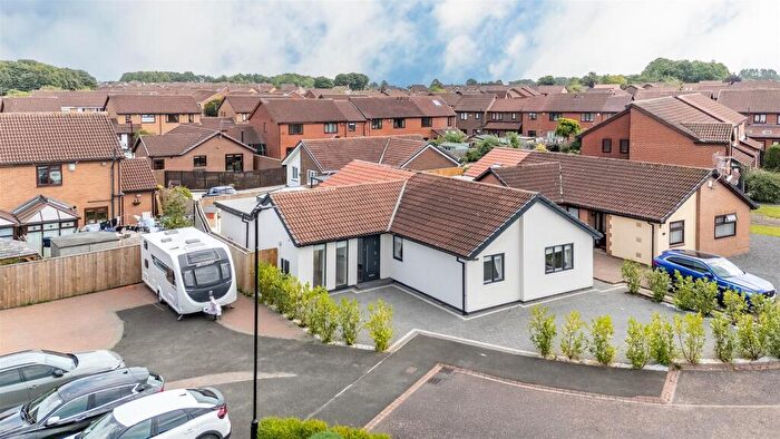 3 Bedroom Detached Bungalow For Sale In Alderley Drive, Newcastle Upon Tyne, NE12