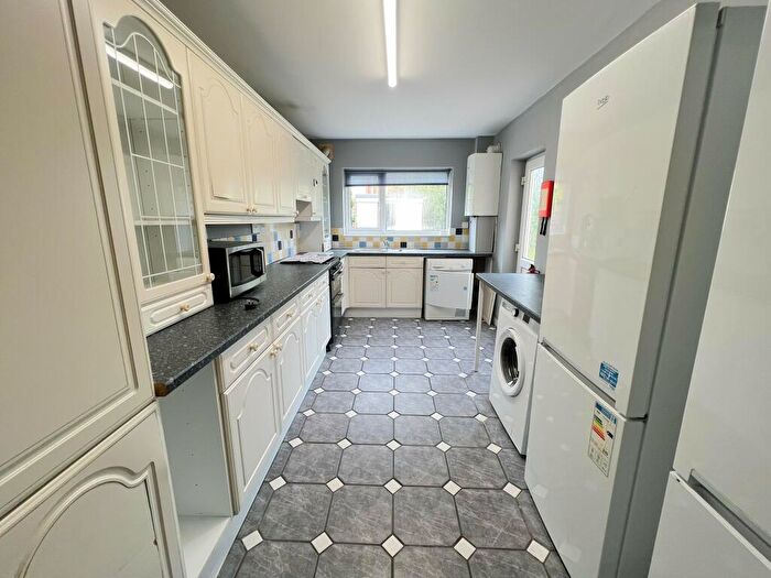 6 Bedroom Semi-Detached House To Rent In Dryleaze Road, Stapleton, Bristol, BS16