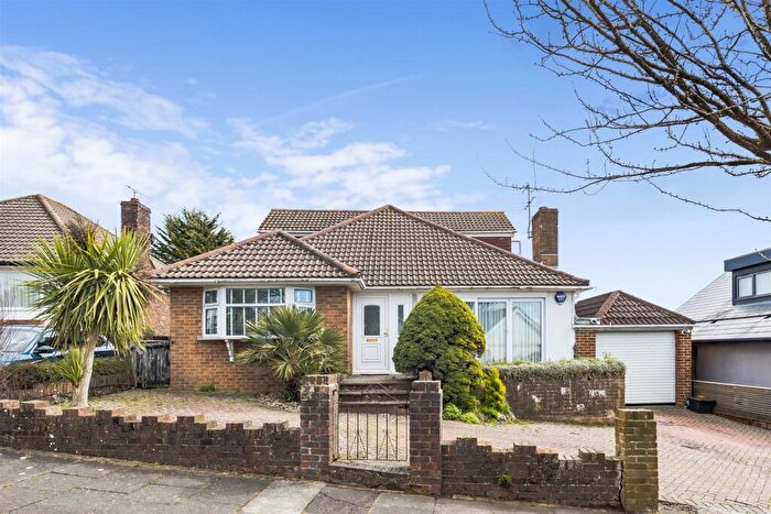 5 Bedroom Detached House To Rent In Shirley Avenue, Hove, BN3