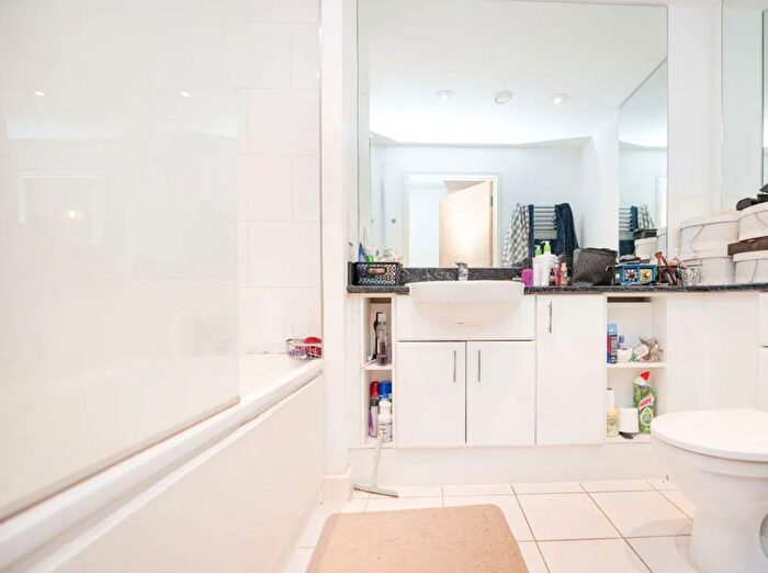 1 Bedroom Flat To Rent In Elmira Street, London, SE13