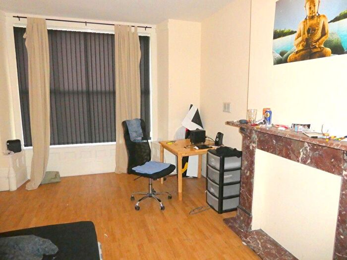 7 Bedroom House To Rent In Mitford Road, Manchester, M14