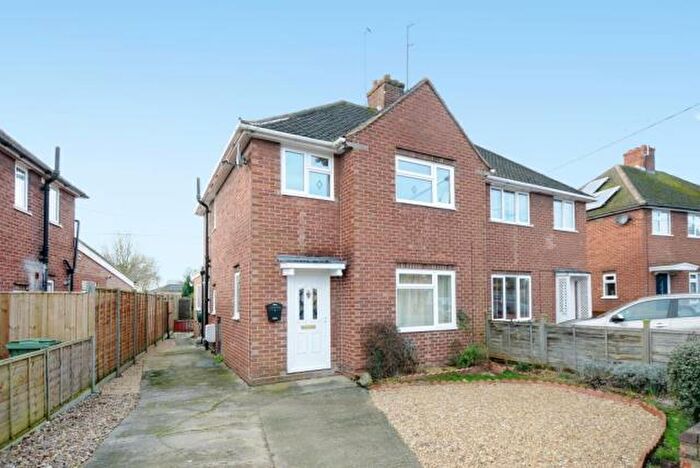 3 Bedroom Semi-Detached House To Rent In Drake Avenue, Didcot, OX11