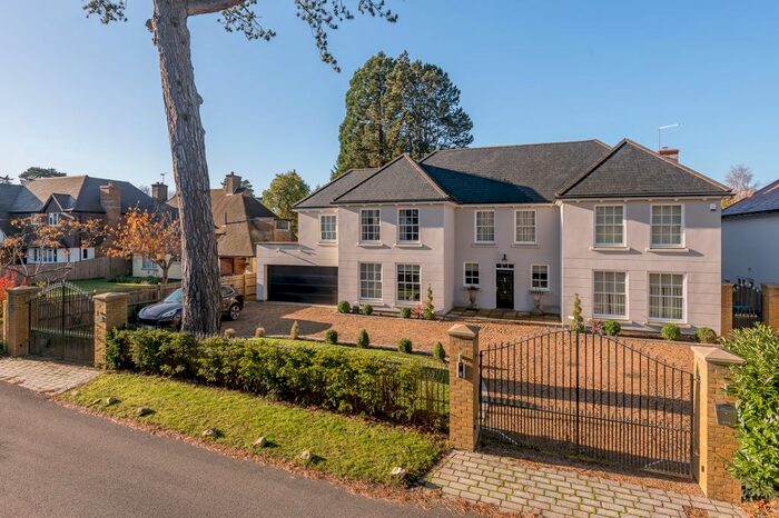 6 Bedroom Detached House To Rent In Homefield Road, Warlingham, CR6