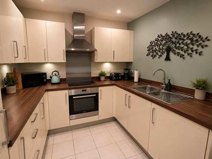 2 Bedroom Apartment To Rent In John Thornycroft Road, Southampton, SO19