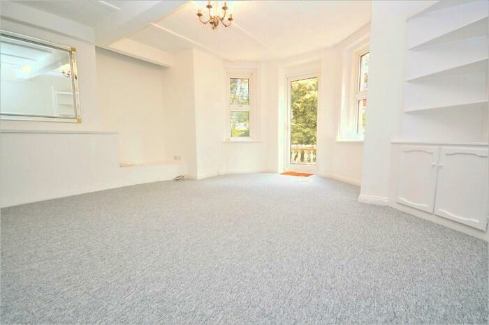 2 Bedroom Apartment To Rent In Bournemouth Close To Town Centre, BH2
