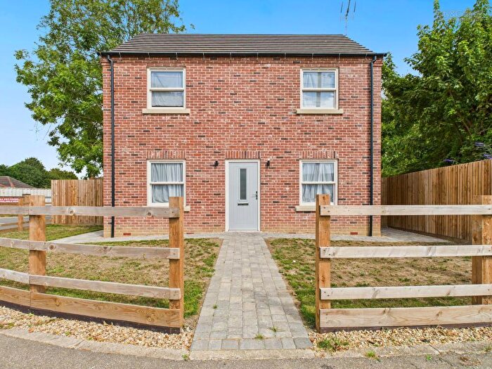 4 Bedroom Detached House For Sale In Main Road, Holbeach Drove, Spalding, PE12